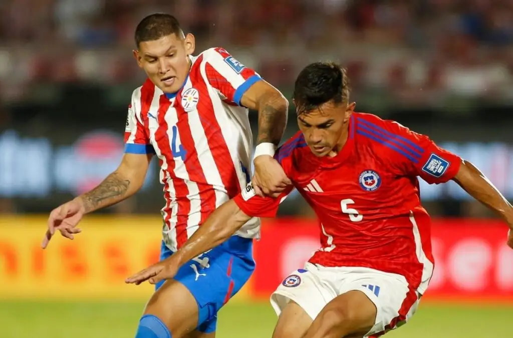 Vicente Pizarro, Arturo Vidal, Lucas Cepeda y Brayan Cortés serían titulares frente a Ecuador.