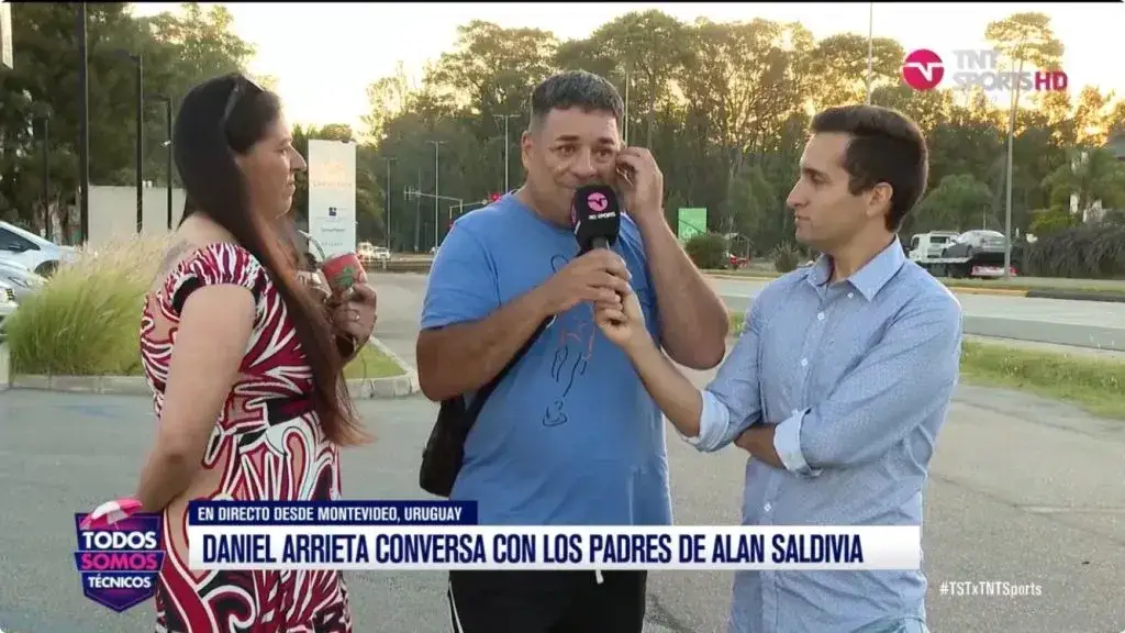 Los padres de Alan Saldivia mostraron orgullo por las actuaciones de su hijo en Colo-Colo.