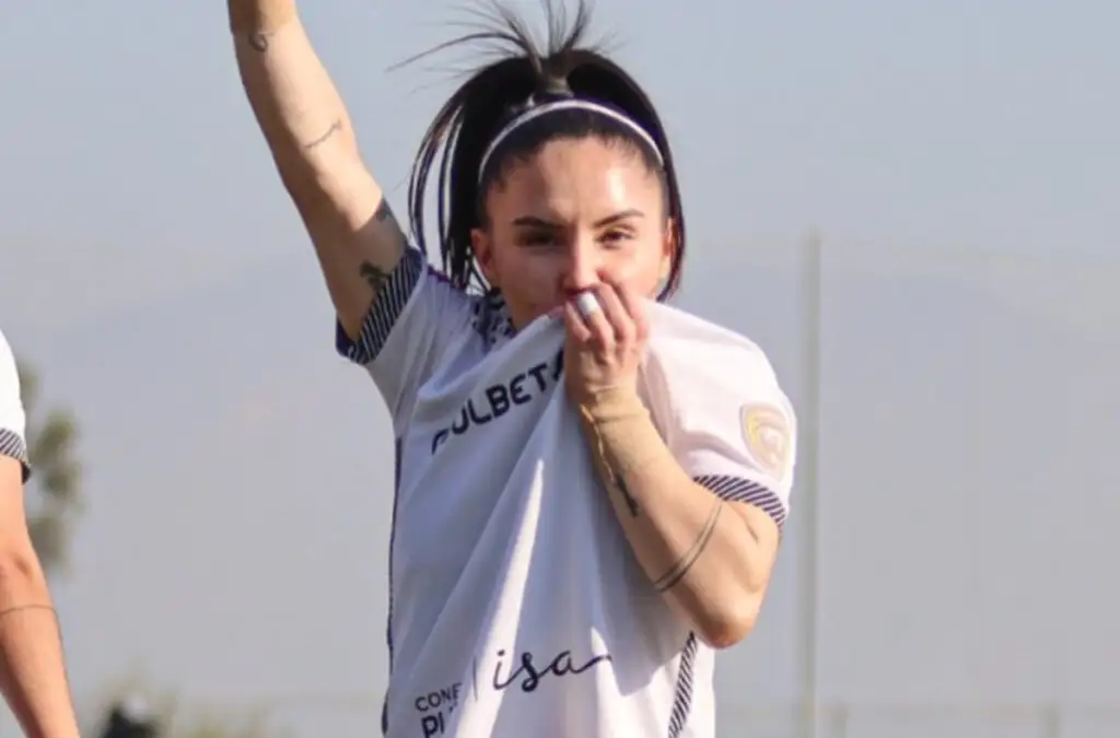 Javiera Grez extendió su contrato con Colo-Colo por todo el 2025.