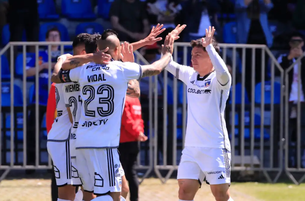 Colo-Colo visitará a Unión La Calera este miércoles.