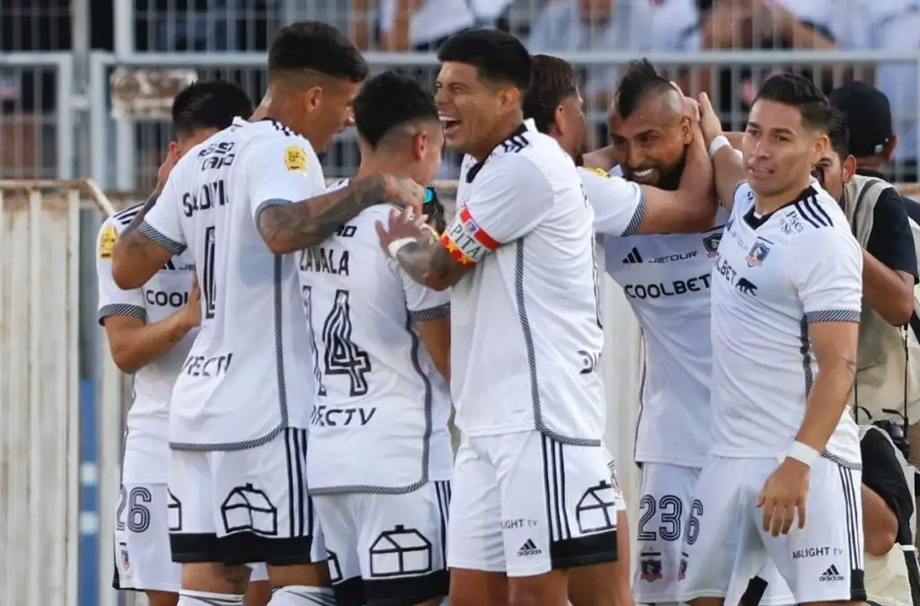 Colo-Colo espera a sus fichajes para la temporada 2025.