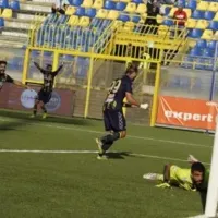 [VIDEO] Aprendió del Gato Lucero: Revive el debut goleador de Christian Santos en la Juve Stabia