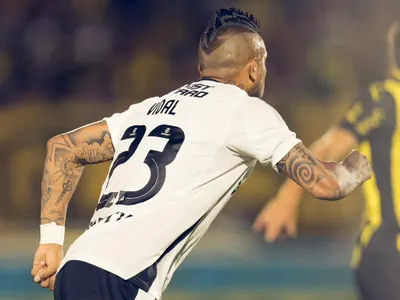 [VIDEO] Revisa el gol de Arturo Vidal en el duelo de Colo-Colo frente a Peñarol