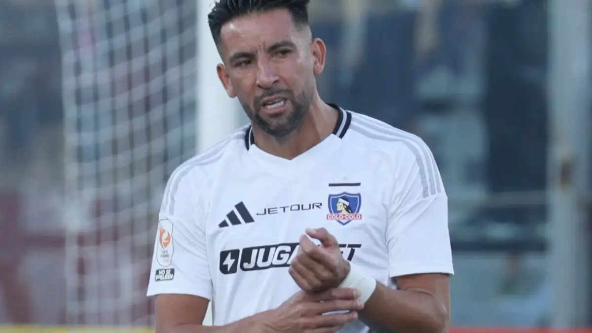 Mauricio Isla volvería a las canchas frente a Atlético Bucaramanga.