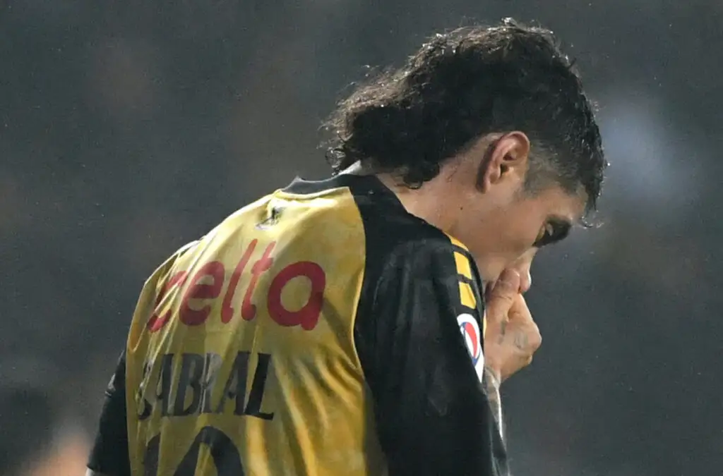 Luciano Cabral no tendría chances de llegar a Colo-Colo.