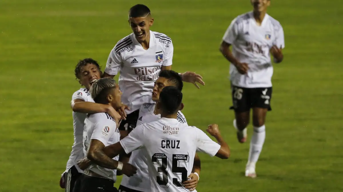 Futbol, Ñublense vs Colo Colo. sexta fecha, campeonato nacional 2021. El jugador de Colo Colo Juan Carlos Gaete celebra su gol contra Ñublense durante el partido de primera division realizado en el Estadio Bicentenario Nelson Oyarzun. Chillan, Chile. 01/05/2021 Jonnathan Oyarzun/Photosport Football, Ñublense vs Colo Colo. Sixth date, 2021 National Championship. Colo Colo’s player Juan Carlos Gaete celebrates his goal against Ñublense during the first division football match at Bicentenario Nelson Oyarzun stadium. Chillan, Chile. 01/05/2021 Jonnathan Oyarzun/Photosport