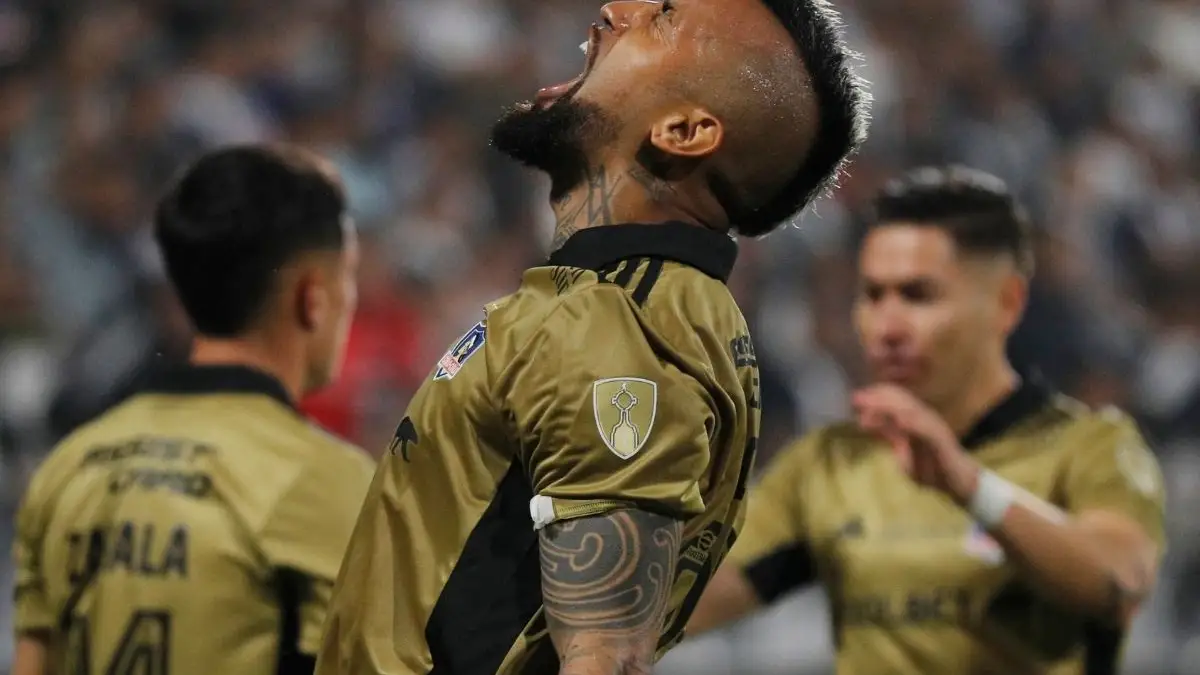 Colo-Colo recibe a River Plate por Copa Libertadores.