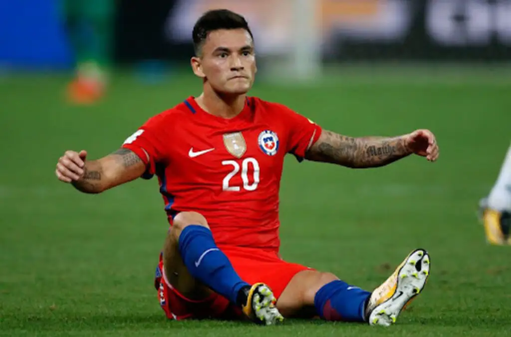 El ex seleccionado nacional busca levantar su nivel en el fútbol chileno.