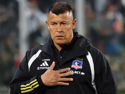 La gran noticia que recibió Jorge Almirón en la previa del duelo entre Colo-Colo y la UC
