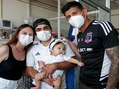 Más que un club de fútbol: La linda iniciativa de Colo-Colo con niños hospitalizados por cáncer