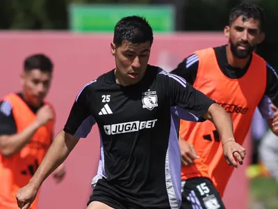 ¿Solución para Almirón? El futbolista que se sumó a los entrenamientos de Colo-Colo