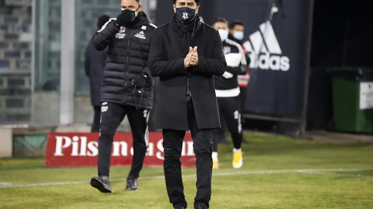 Futbol, Colo Colo vs Audax Italiano Fecha 12, campeonato Nacional 2021. El entrenador de Colo Colo Gustavo Quinteros es fotografiado antes el partido de primera division disputado en el estadi Monumental, en Santiago, Chile. 24/07/2021 Felipe Zanca/Photosport Football, Colo Colo vs Audax Italiano. 12th date, 2021 National Championship. Colo Colo«s manager Gustavo Quinterosis photographed before the first division match held at the Monumental stadium in Santiago, Chile. 24/07/2021 Felipe Zanca/Photosport