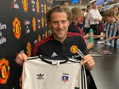 «Me hablaron»: Diego Forlán se sincera y revela la razón por la que rechazó venir a Colo-Colo