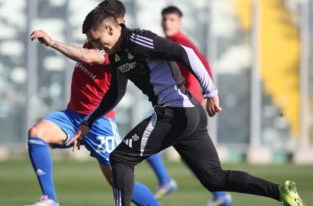 El jugador sigue entrenando de cara al partido ante Católica.
