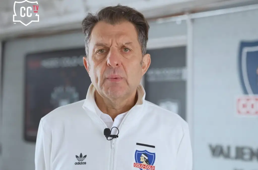 La dirigencia de Colo-Colo trabaja en la conformación del plantel para el segundo semestre.