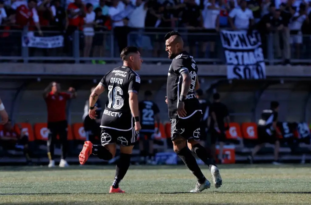 Colo-Colo levantó su 34vo título de Primera División.
