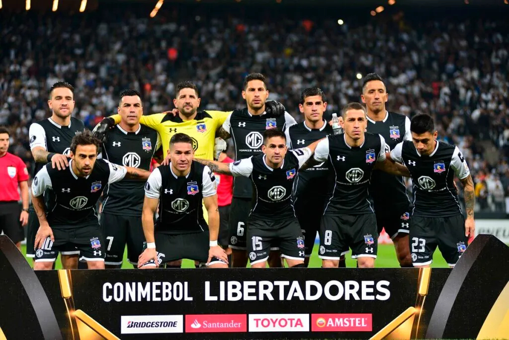 Colo-Colo visitando a Corinthians, en el partido que clasificó a los dirigidos por Héctor Tapia a los Cuartos de Final de la Copa Libertadores 2018.