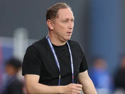 El complicado panorama para Luis Mena en La Roja Femenina tras la Copa América: «Se verá en Santiago»