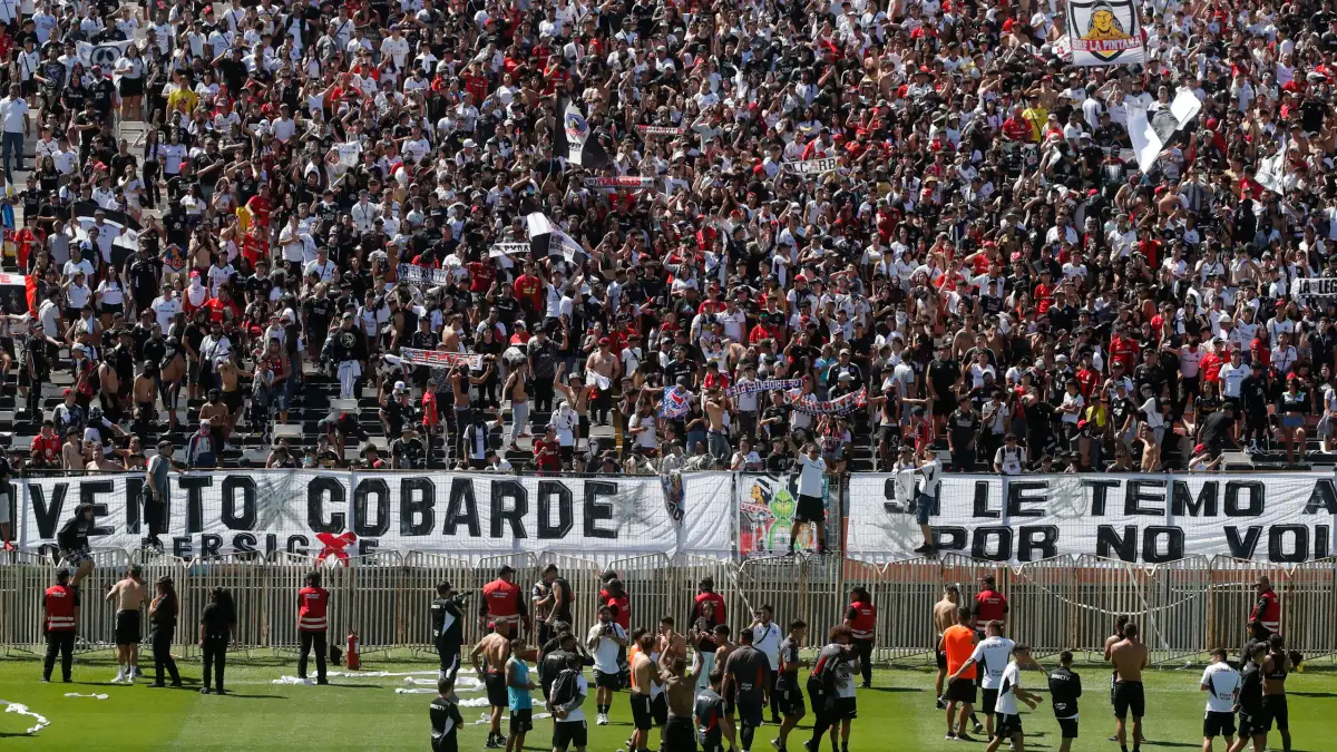 Santiago, 8 marzo 2024. Se realiza el arengazo de la Garra Blanca en el Estadio Monumental previo al clasico contra Universidad de Chile Jonnathan Oyarzun/Photosport
