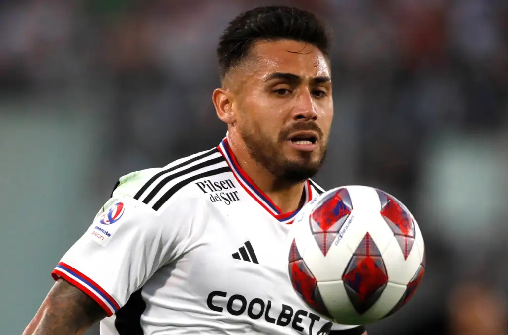 Marcos Bolados fue sustituido por dolencias físicas en el último partido de Colo-Colo.