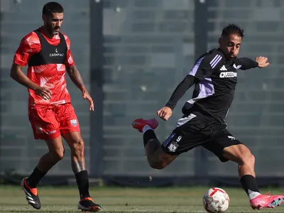 Con un esperado debut goleador: Colo-Colo supera a Deportes Recoleta en el último amistoso de pretemporada