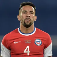 Nadie quiere pagar por él: Revelan la gran traba para el acuerdo entre Colo-Colo y Mauricio Isla