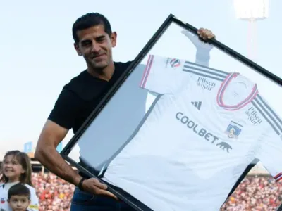 La emotiva respuesta de Julio Barroso a los hinchas de Colo-Colo por el homenaje en el Estadio Monumental