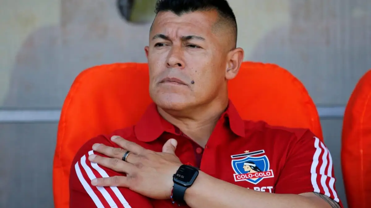 Jorge Almirón presentó 10 retornos a la citación de Colo-Colo para la Supercopa.