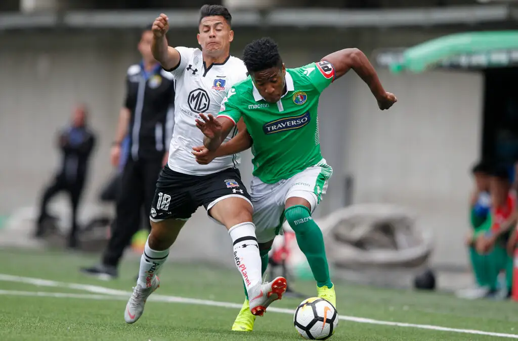 Sergio Santos ya estuvo en la órbita de Colo-Colo hace algunos años.