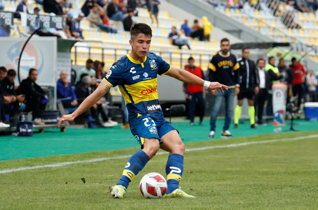 Jorge Espejo es una de las alternativas que propuso Patricio Yáñez a Colo-Colo.