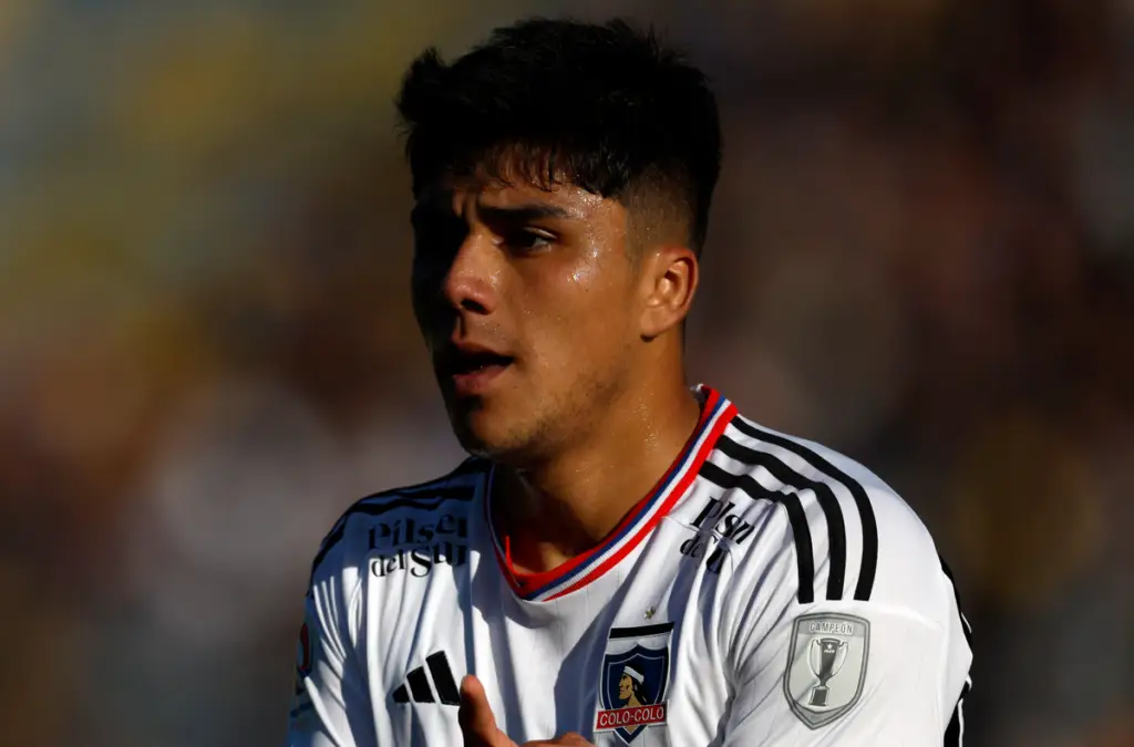 Juan Cristóbal Guarello aún no ve preparado a Damián Pizarro para integrar ‘La Roja’.