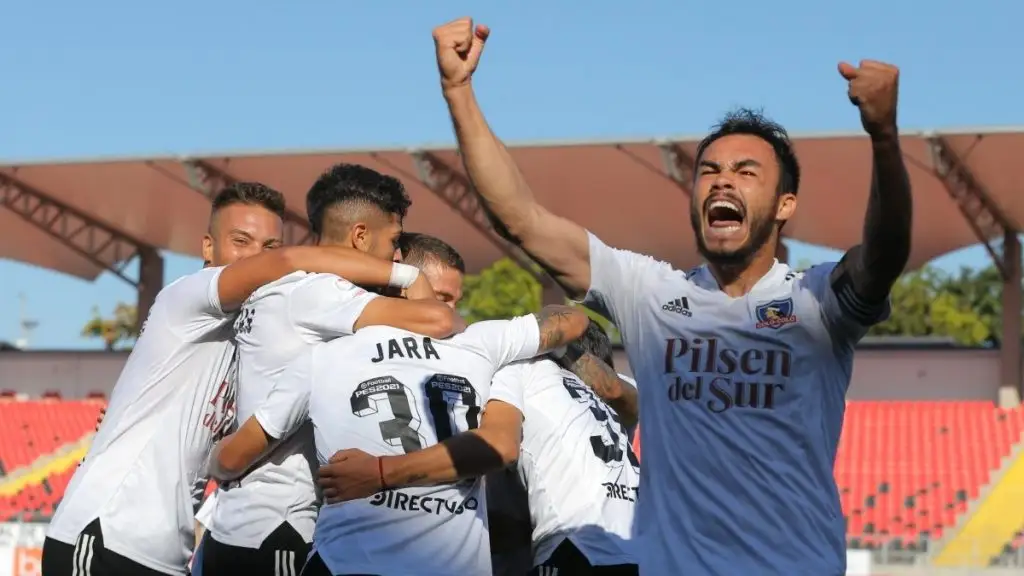 Colo-Colo se salvó de descender por primera vez en la temporada 2020.