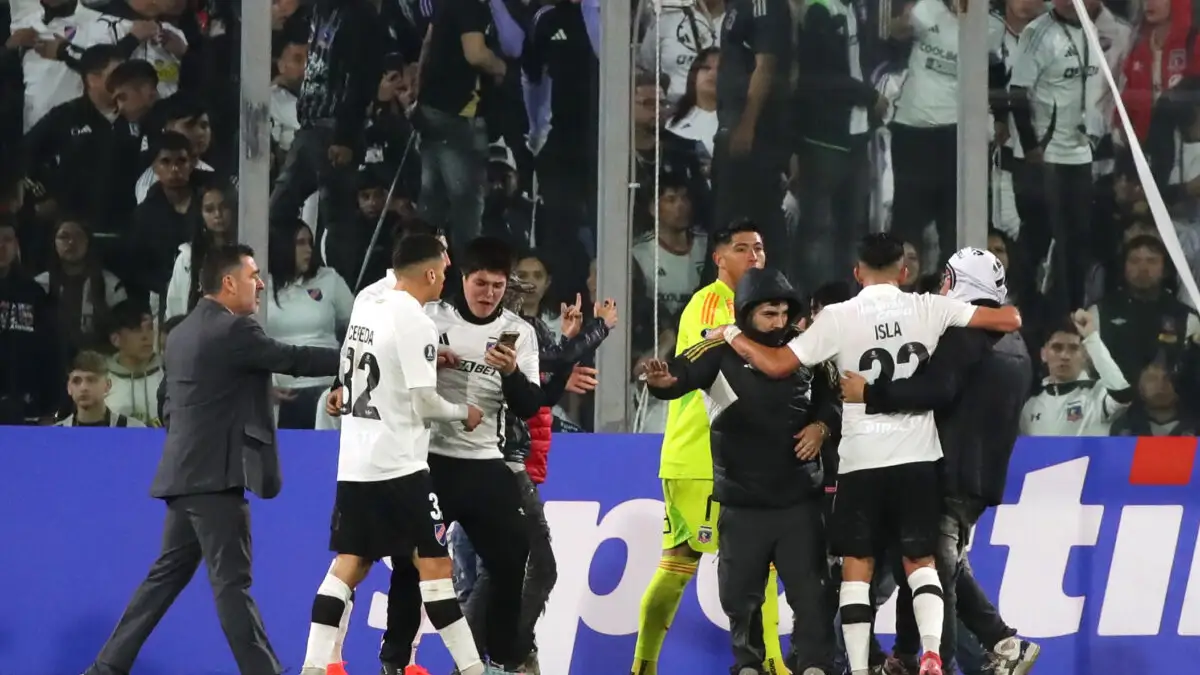 Los jugadores cada vez más en jaque ante las atribuciones que se toma la Garra Blanca.