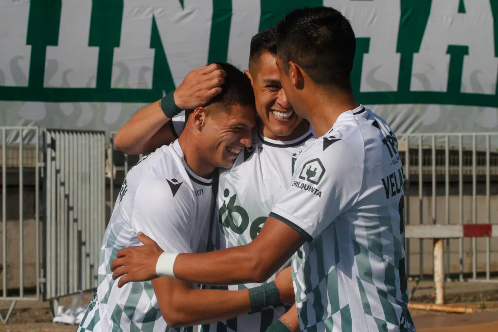 Lucas Cepeda y Carlos Muñoz por Santiago Wanderers.