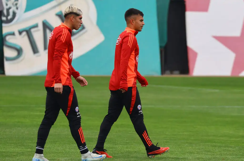 Carlos Palacios y Vicente Pizarro asoman como titulares en La Roja.
