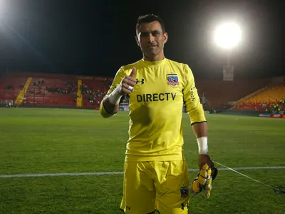 Justo Villar se deshizo en elogios para Colo-Colo y Esteban Paredes en su retorno a Chile
