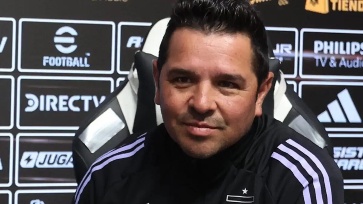 Héctor Tapia.