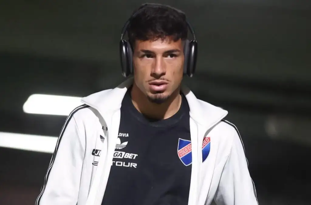 Alan Saldivia podría salir de Colo-Colo en este mercado de pases.