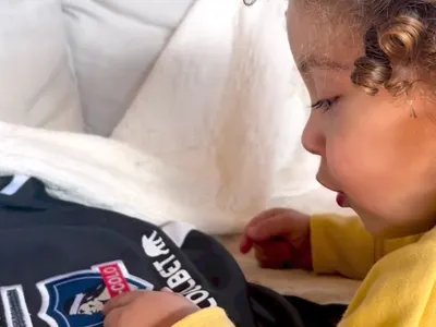 [VIDEO] «Colo-Colo»: El tierno momento de Domingo Falcón que llenó de comentarios las redes sociales