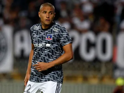 Ex jugador de la U cuestionó la llegada de Leandro Benegas a Colo-Colo y barre con la decisión del Toro