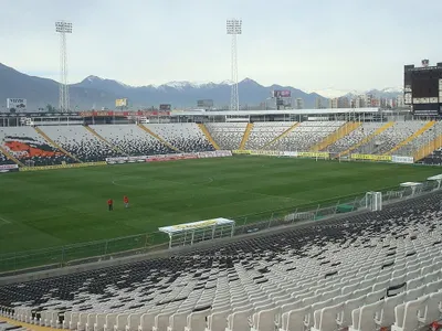 Otra vez sancionados: Colo-Colo no podrá llevar hinchas al estadio Monumental