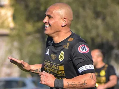 VIDEO| Humberto Suazo está intratable en la Primera B y marcó golazo desde fuera del área para guiar triunfo de San Luis