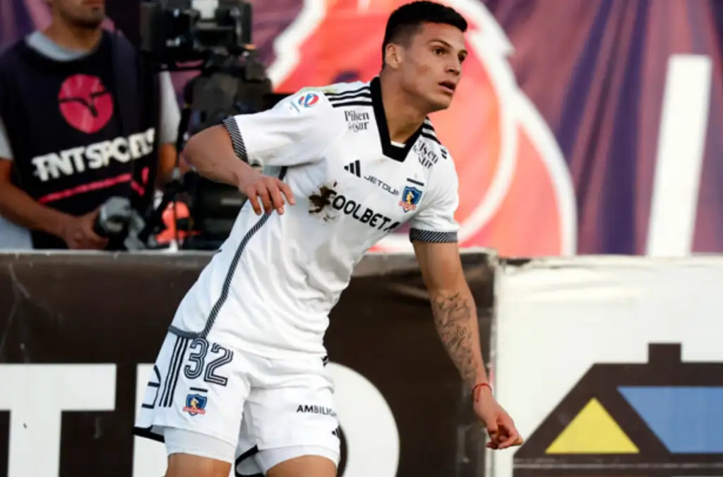 Lucas Cepeda poco y nada ha jugado en Colo-Colo durante la temporada 2024.