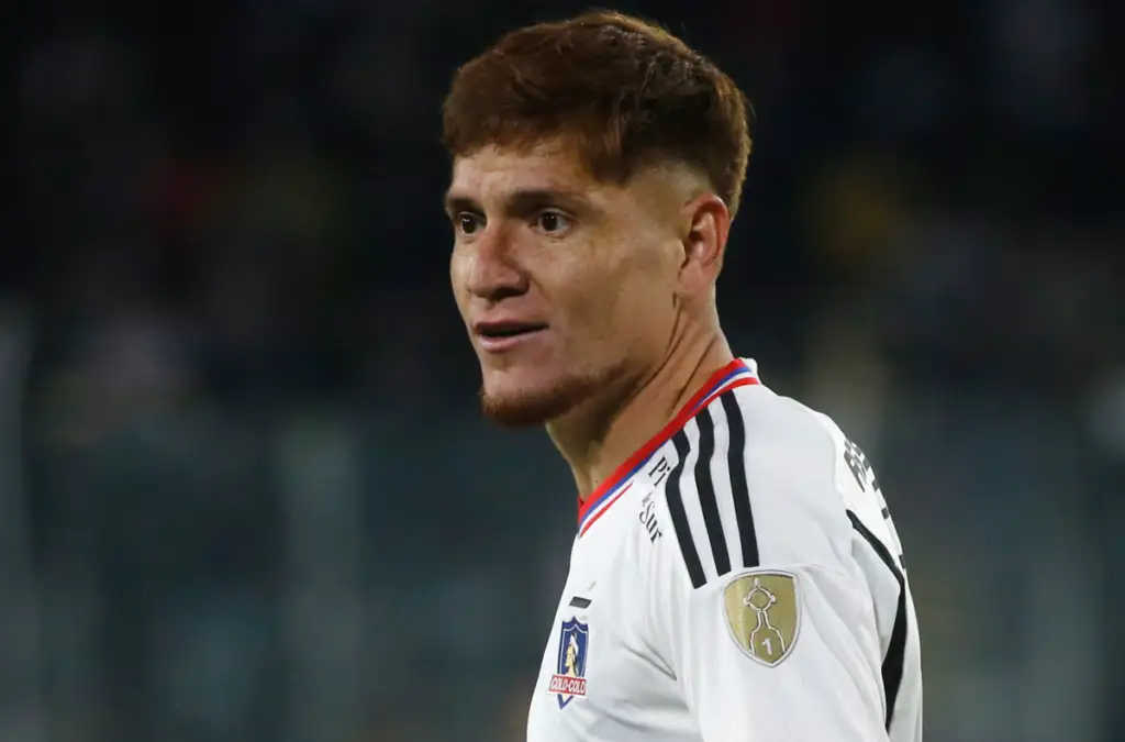 Leonardo Gil será suplente en Colo-Colo ante Deportivo Pereira.