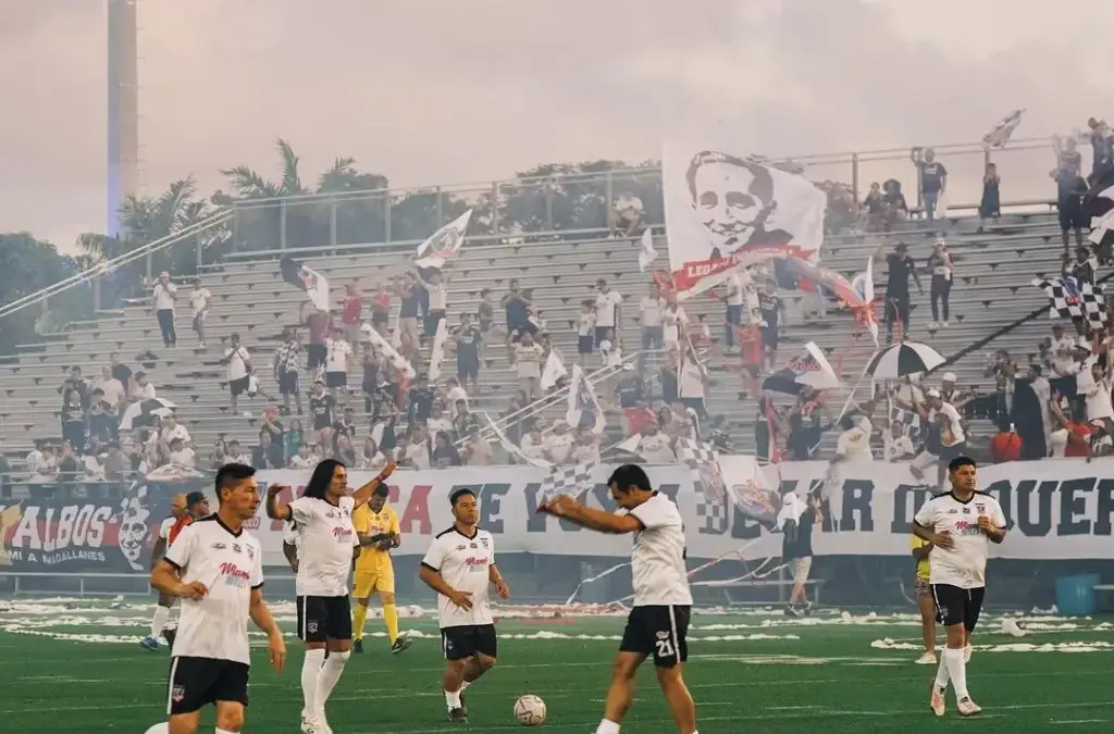 Colo-Colo de Todos los Tiempos enfrentó a Alianza Lima en amistoso disputado en Miami.