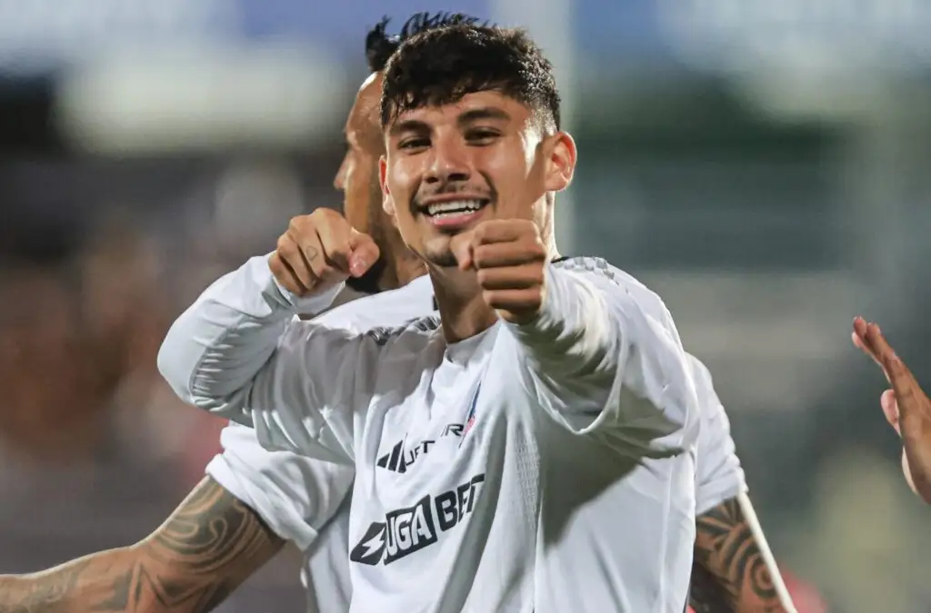 Alexander Oroz es sondeado desde otro club del fútbol chileno.