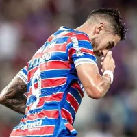 Hinchas de Fortaleza destrozan a Juan Martín Lucero por grosero error: «Colo-Colo hay un 9 que queremos devolver»