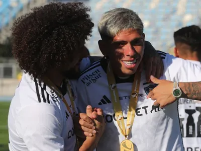 «Todos los rivales lo respetaban»: Carlos Palacios se alza por la figura de Maximiliano Falcón en Colo-Colo