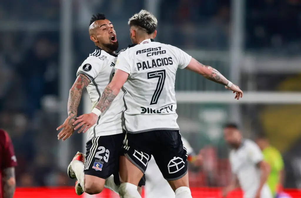 el Arturo Vidal y Carlos Palacios destacan en el Equipo de la Semana.
