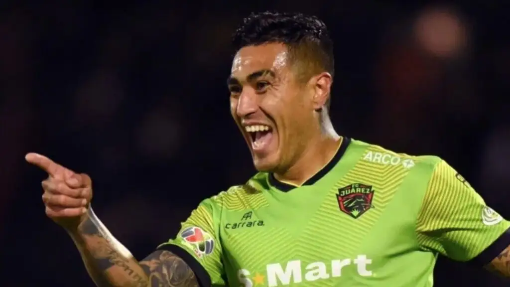 La opción de que Darío Lezcano arribe a Colo-Colo es bastante lejana por el momento.